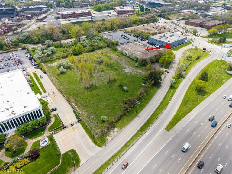 5600 Marginal Road, Cleveland, OH - Photo 5
