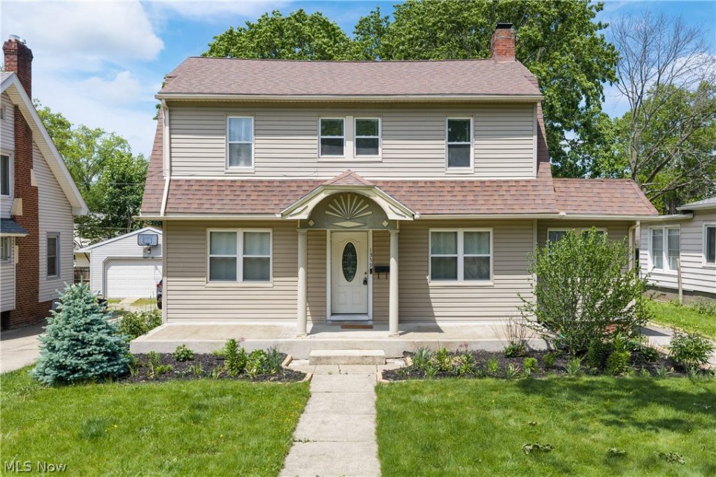 1359 Delia Avenue, Akron, OH