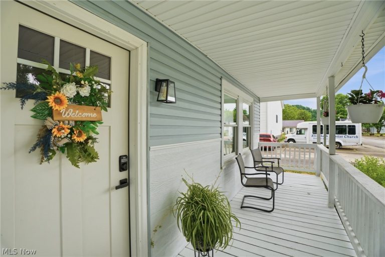 113 Washington St, Elizabeth, WV - Photo 5