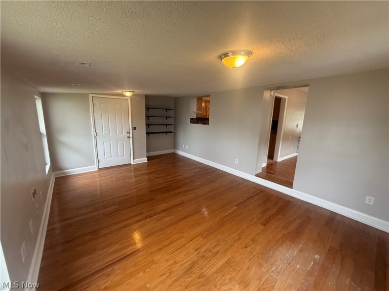 819 39th Street, Vienna, WV - Photo 8