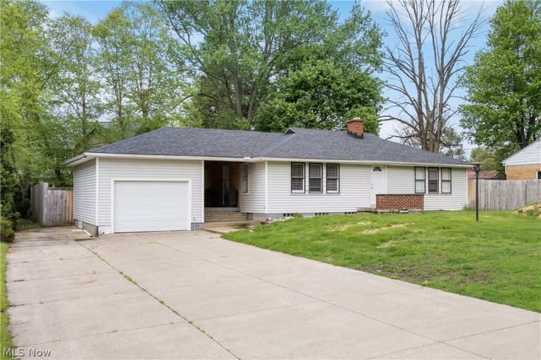 914 Jacoby Road, Akron, OH - Photo 2
