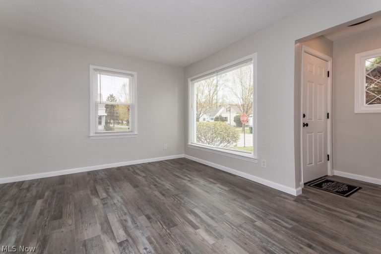 434 272nd Street, Euclid, OH - Photo 2