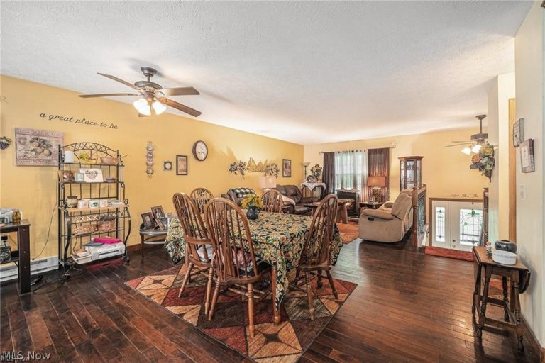 7032 Reed Road, Conneaut, OH - Photo 6