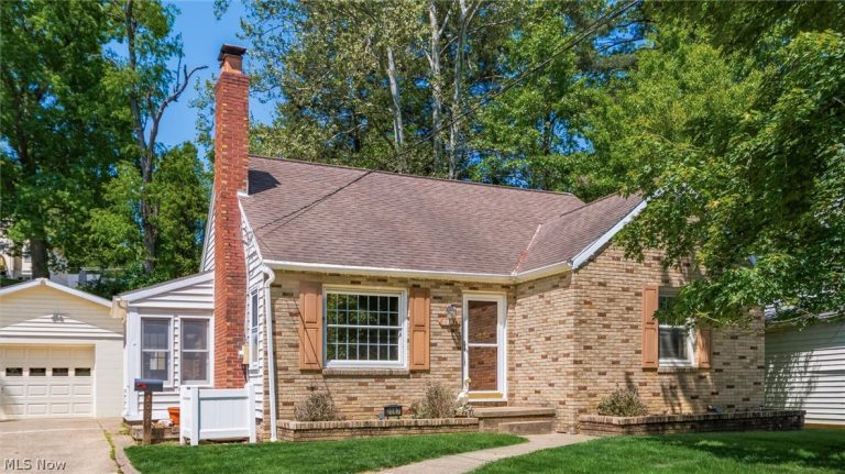 2067 Norwood Boulevard, Zanesville, OH - Photo 2