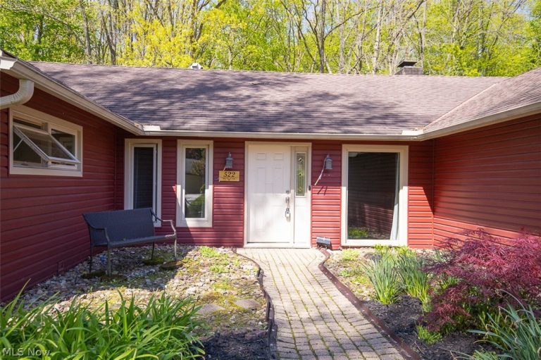 522 Merrimak Drive, Berea, OH - Photo 3