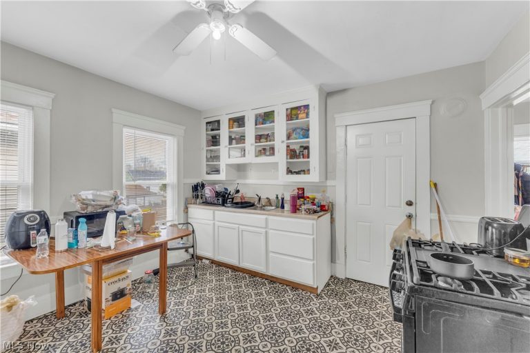 1161 Rowley Avenue, Cleveland, OH - Photo 6