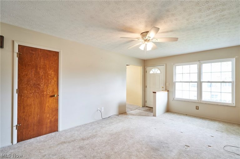 1451 Grand Boulevard, Barberton, OH - Photo 4