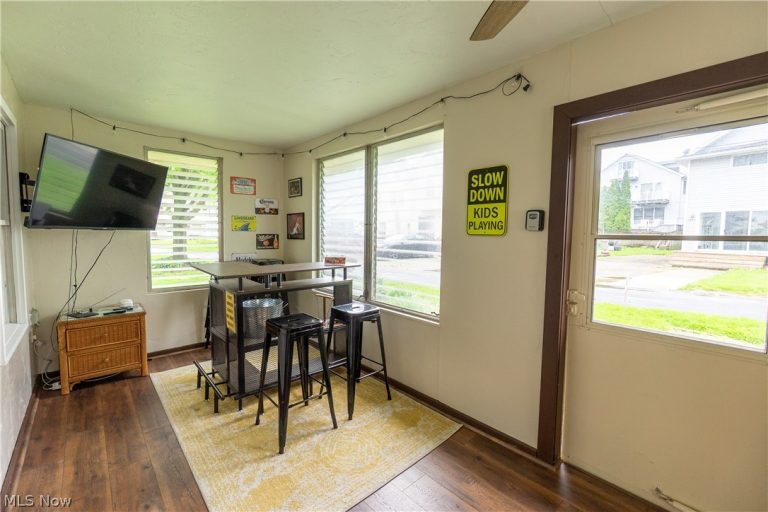 4803 Avenue B, Huron, OH - Photo 2