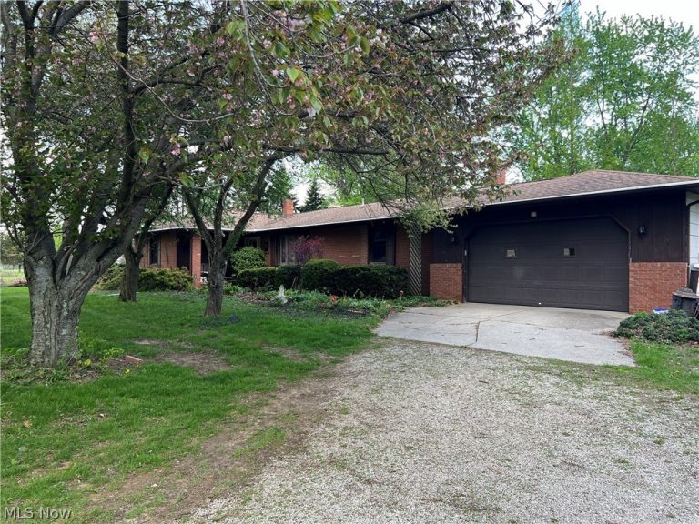 11806 Arlington Road, Berlin Heights, OH - Photo 2