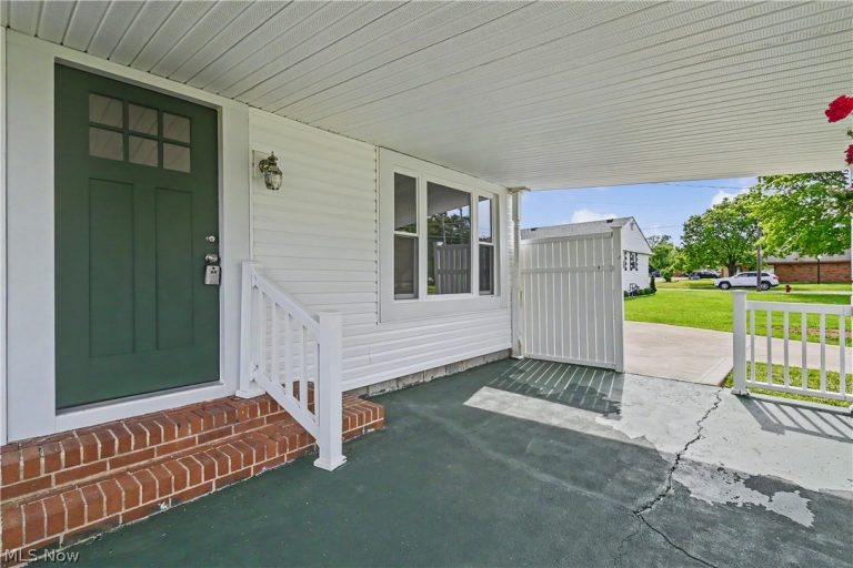 1415 Sara Avenue, Galion, OH - Photo 2