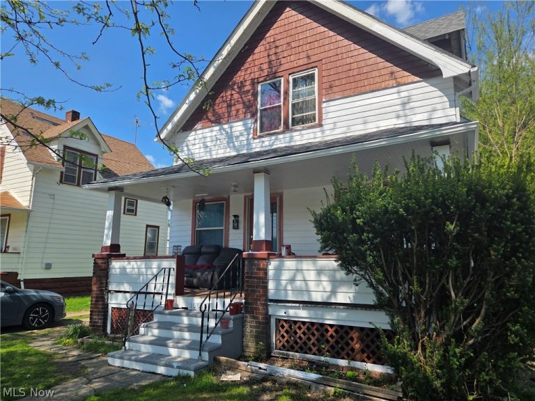 10918 Oliver Road, Cleveland, OH, 44111