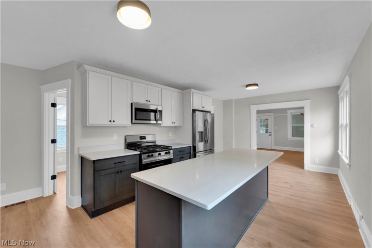 1330 67 Street, Cleveland, OH - Photo 6