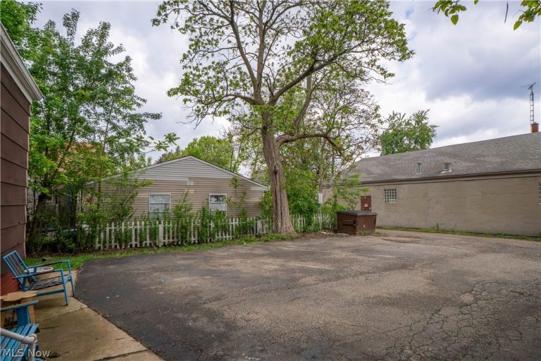 2221 6th Street, Canton, OH - Photo 5