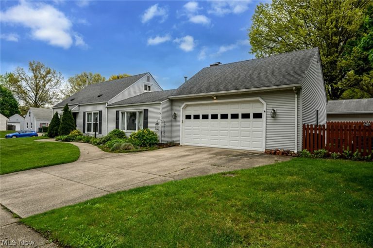 2839 Elmwood Street, Cuyahoga Falls, OH - Photo 8