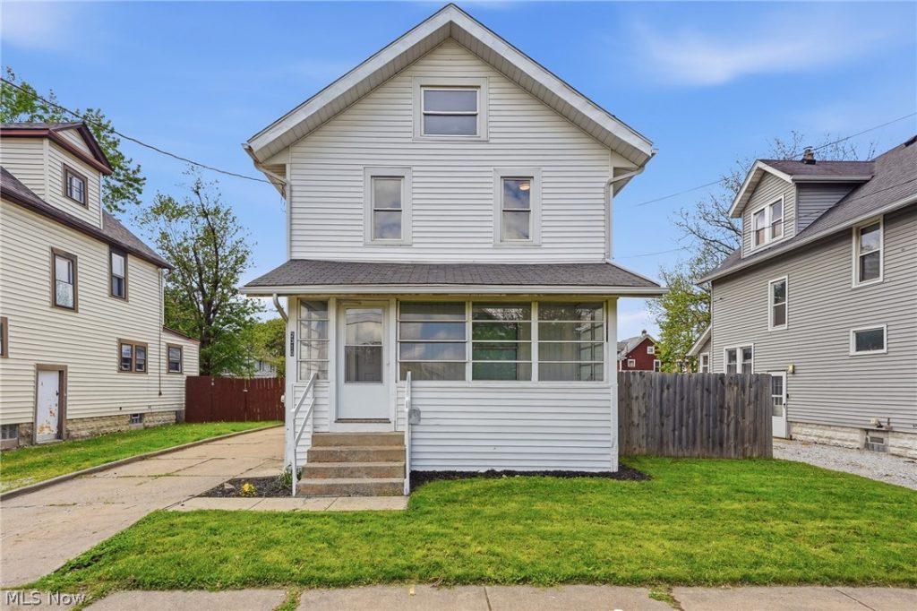 2310 17th Street, Akron, OH