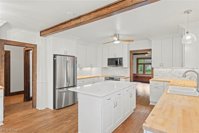 6950 Arlington Street, Brecksville, OH - Photo 8