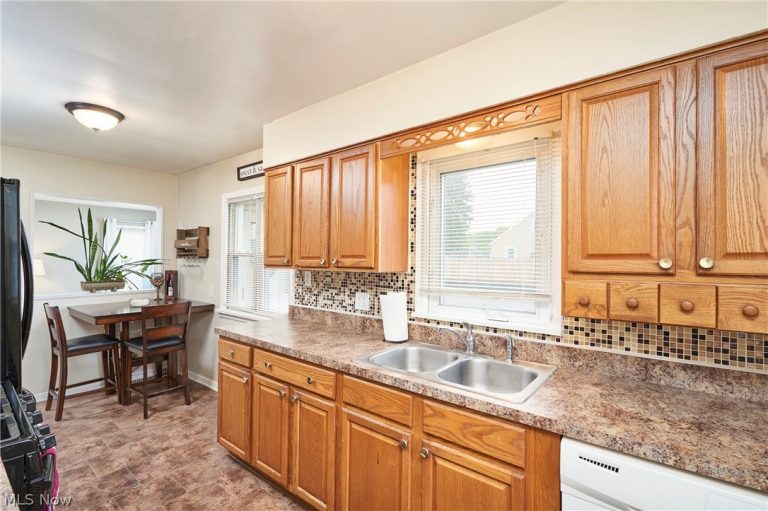 400 Ripley Avenue, Akron, OH - Photo 4