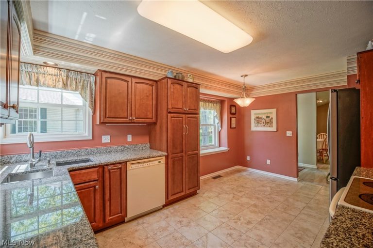2917 Windsor Court #106, Stow, OH - Photo 8