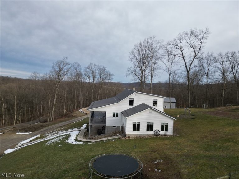 21252 OXFORD Road, Salesville, OH - Photo 4