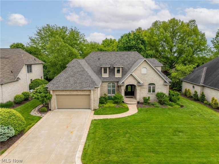 3790 Woodleigh Avenue, Canton, OH - Photo 3