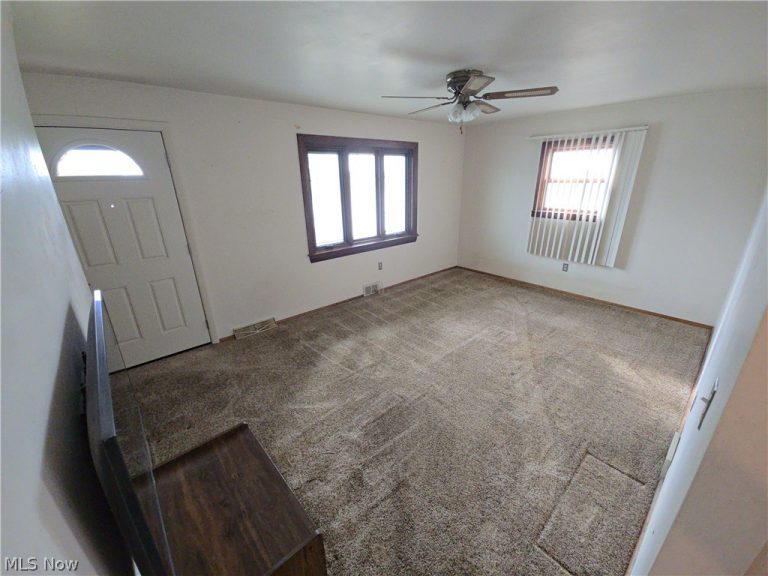 501 Helen Street, Weirton, WV - Photo 4