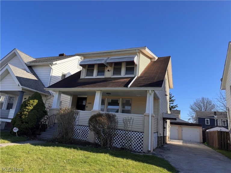 13820 Parkway Drive, Garfield Heights, OH - Photo 4