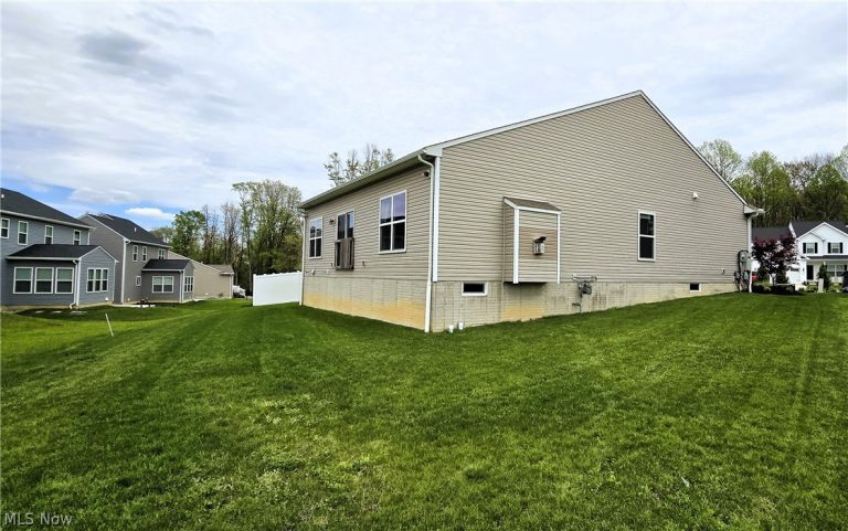 3434 Timber Trail, Uniontown, OH - Photo 3