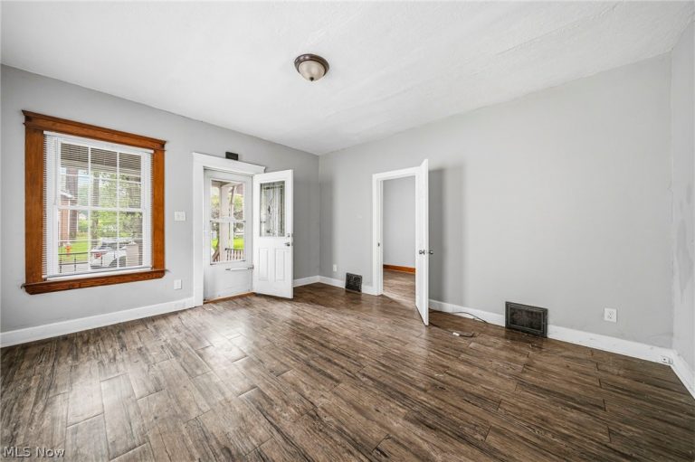 3658 55th Street, Cleveland, OH - Photo 8