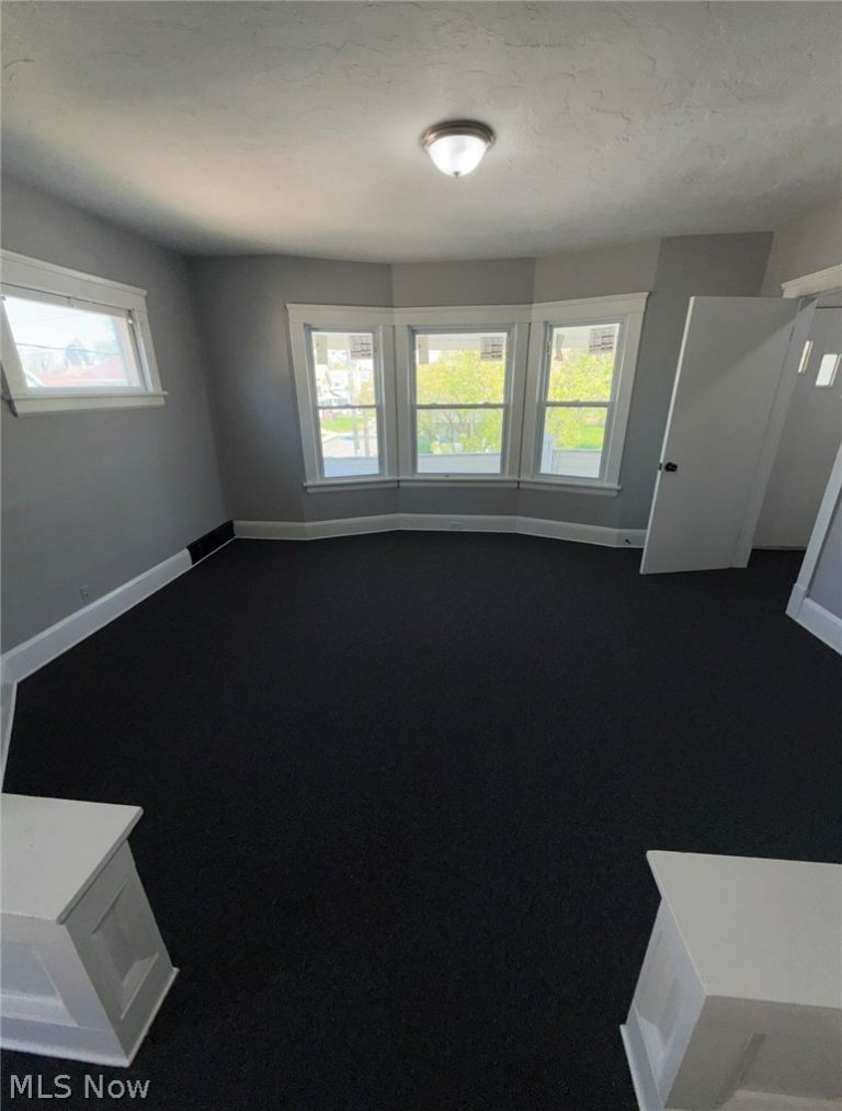 13302 Beachwood Avenue, Cleveland, OH - Photo 4