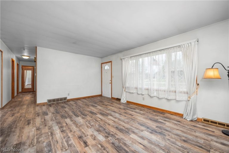 792 Hillcrest Drive, Wadsworth, OH - Photo 8