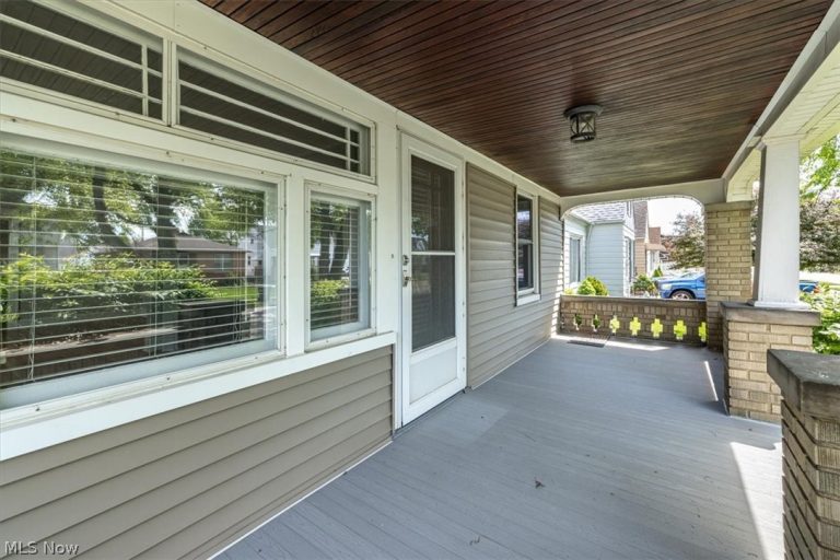 3806 Liggett Drive, Parma, OH - Photo 3