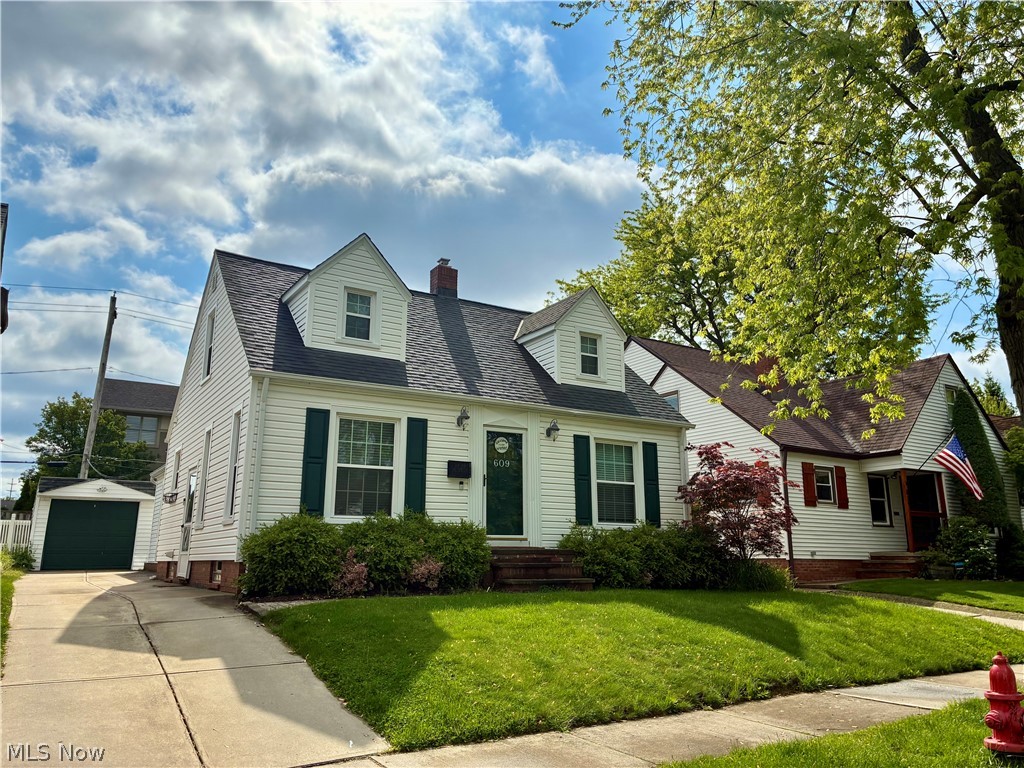 609 Kensington Road, Rocky River, OH