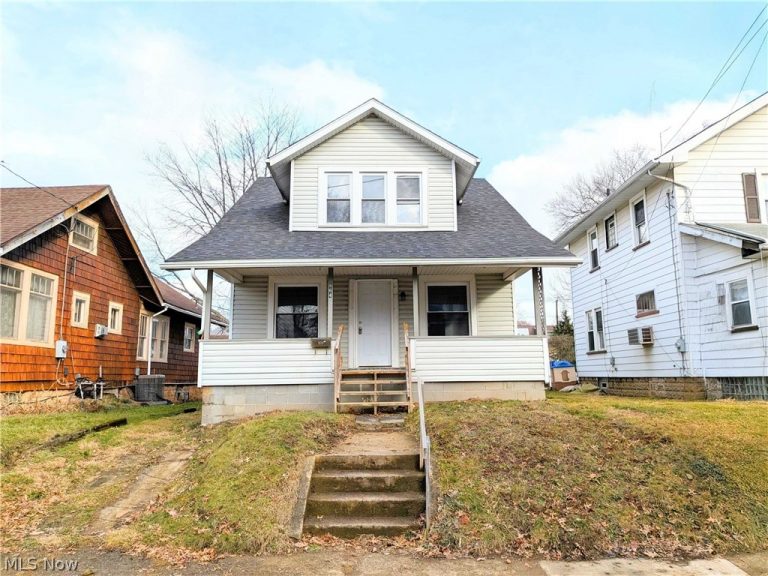 864 10th Street, Massillon, OH, 44646