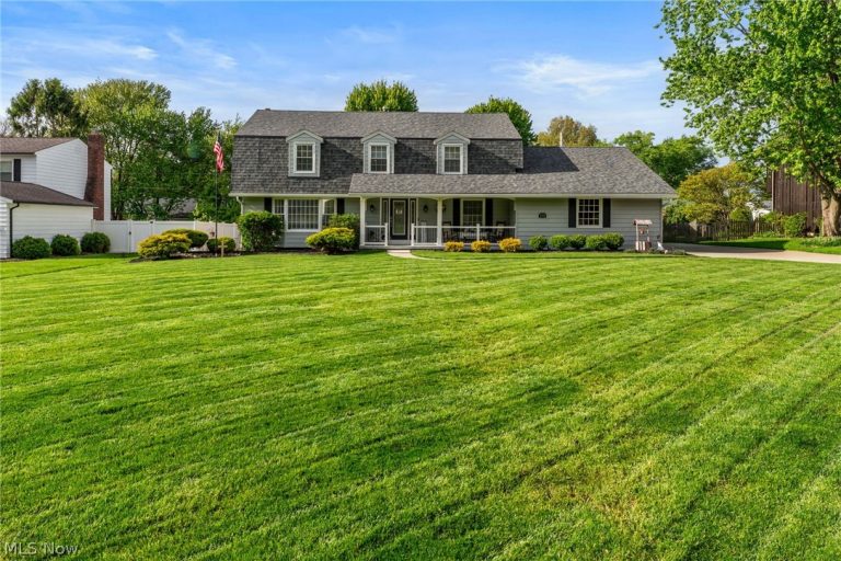 175 Crestview Drive, Elyria, OH, 44035