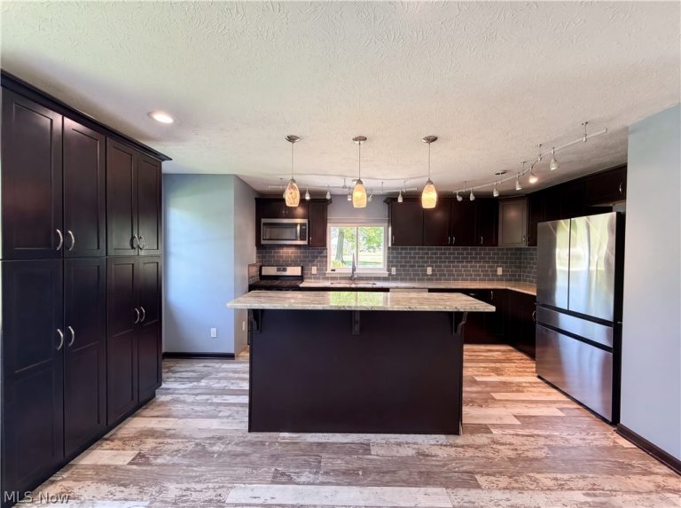 23691 Redfern Road, Columbia Station, OH - Photo 8