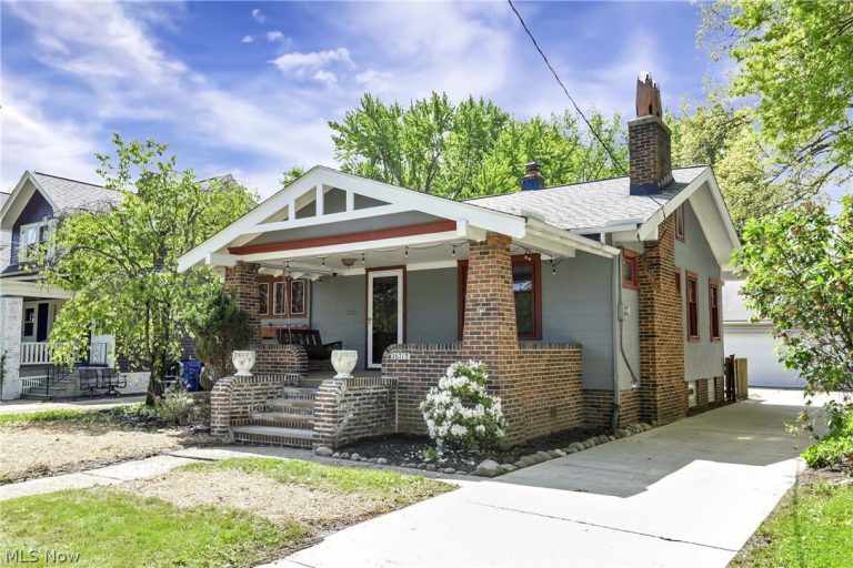 16713 Bradgate Avenue, Cleveland, OH - Photo 2