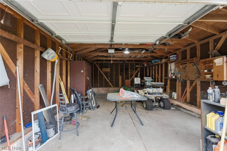 671 Fairview Avenue, Barberton, OH - Photo 3