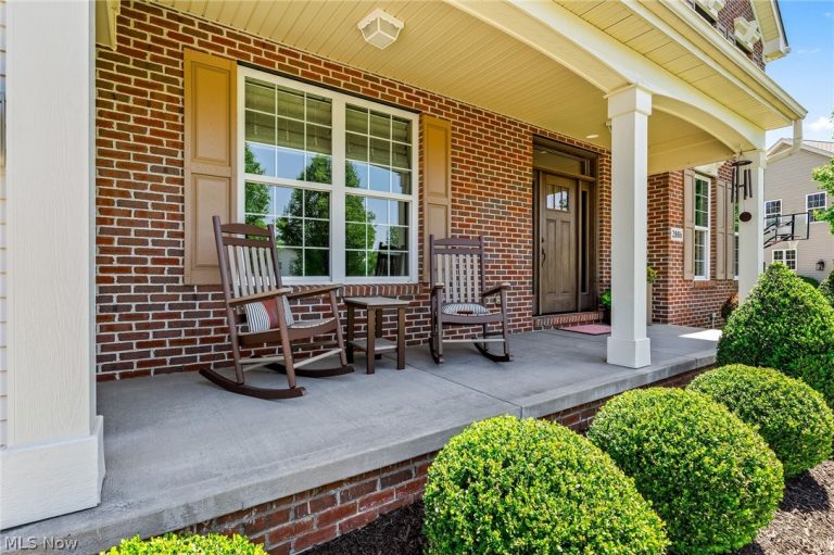 2886 Parnham Drive, Medina, OH - Photo 4