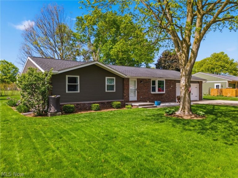 334 Providence Avenue, New Philadelphia, OH - Photo 2