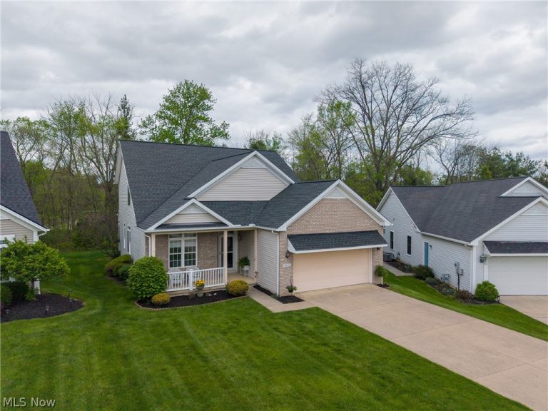 10500 Ravine View Court, North Royalton, OH - Photo 2