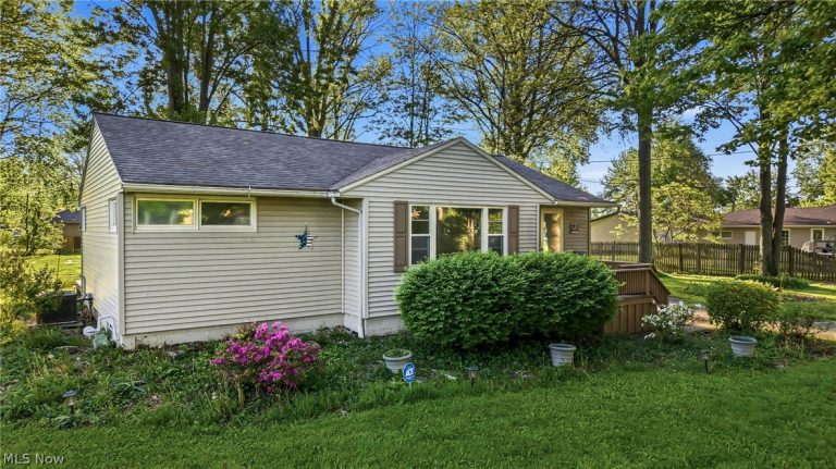 5863 Emerson Avenue, Champion, OH - Photo 3