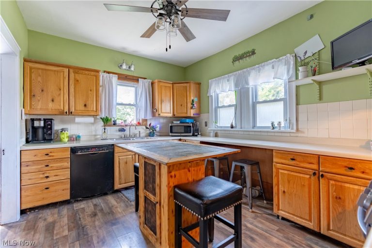 42 Verdun Drive, Akron, OH - Photo 5