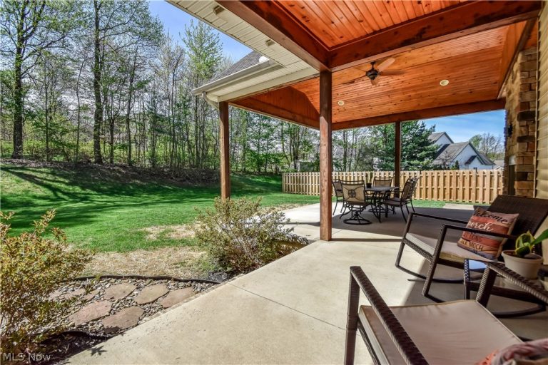 8075 Rainbow Drive, Concord Twp, OH - Photo 6