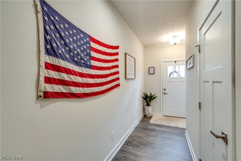3313 Jackson Park Drive, Massillon, OH - Photo 3