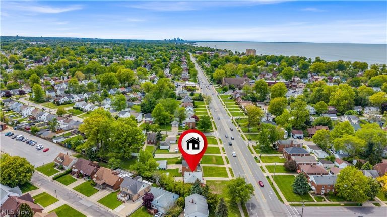 20470 Lake Shore Boulevard, Euclid, OH - Photo 6