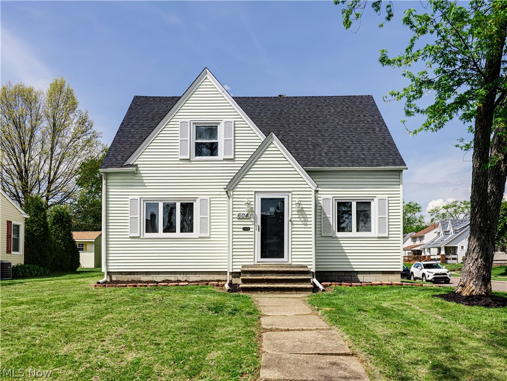 604 Firestone Boulevard, Akron, OH