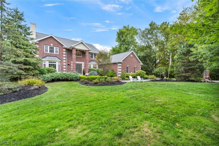 12105 Girdled Road, Concord Twp, OH - Photo 4