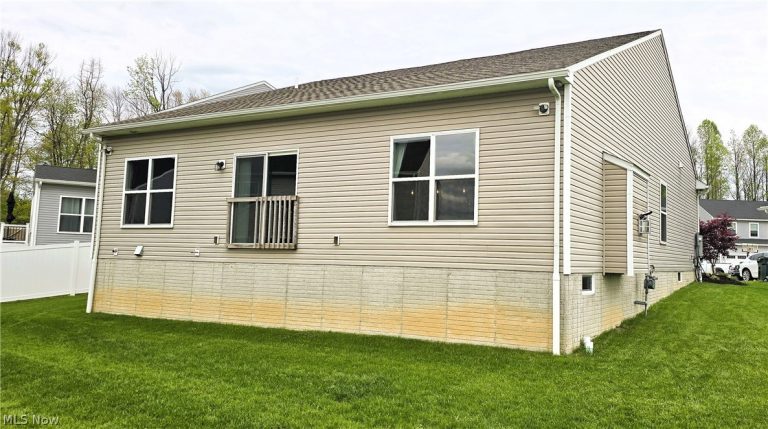 3434 Timber Trail, Uniontown, OH - Photo 4