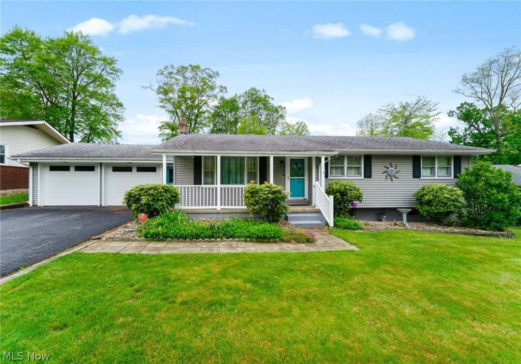 116 Woodland Drive, New Middletown, OH
