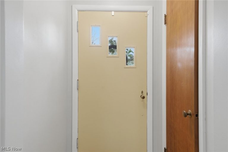 1824 Sackett Avenue, Cuyahoga Falls, OH - Photo 3
